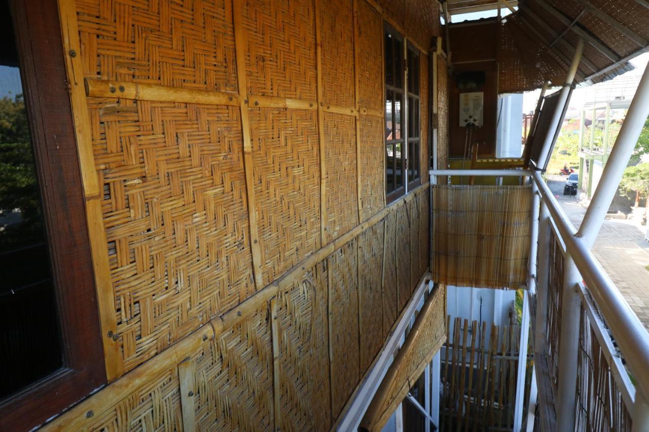 Kris Kos Hotel Canggu Buitenkant foto
