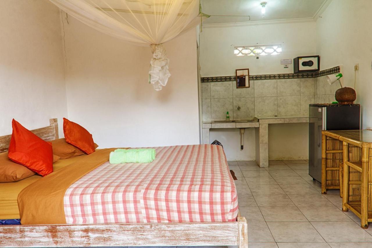 Kris Kos Hotel Canggu Buitenkant foto